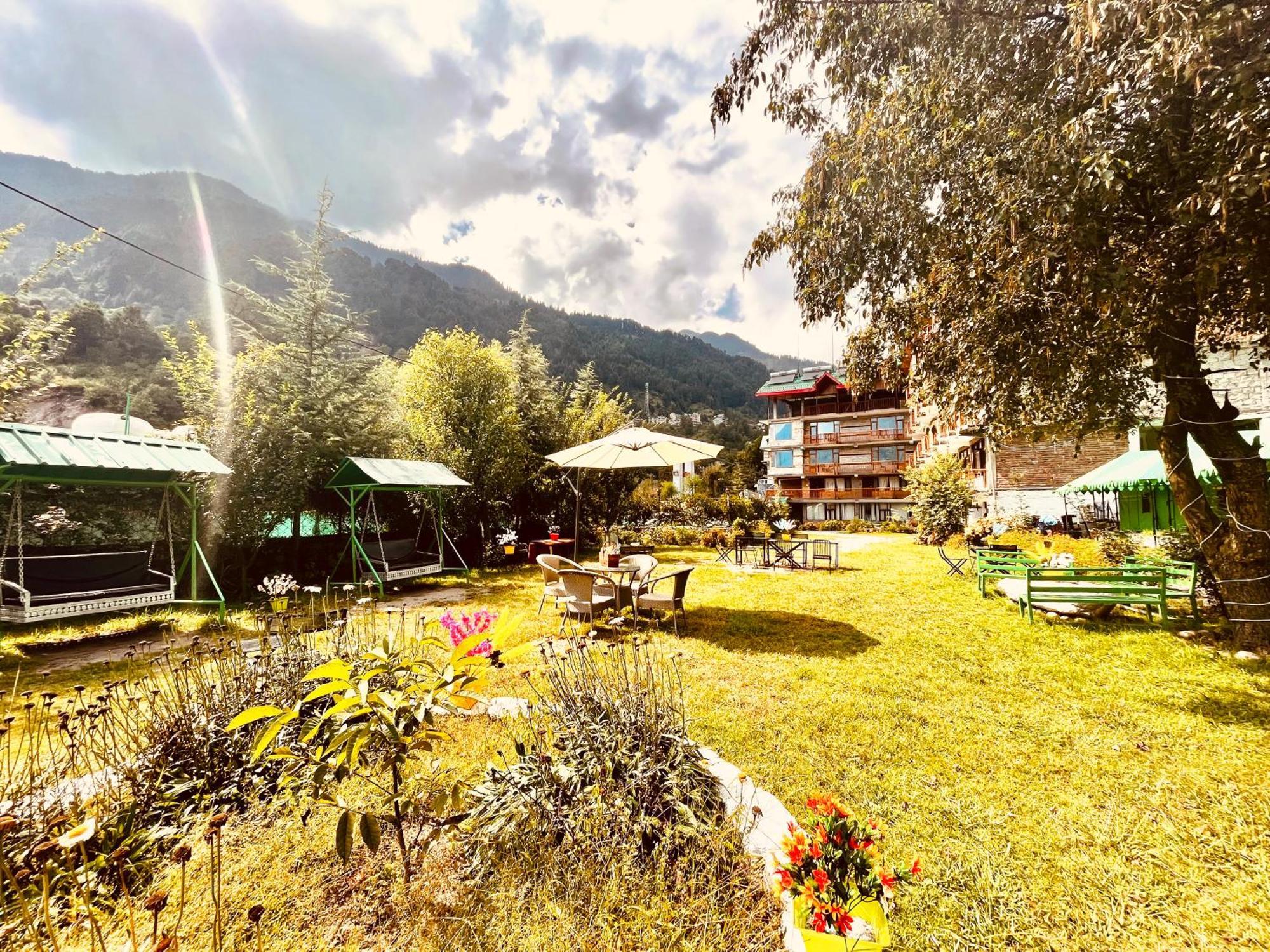 Himalayan Riverside Resort, Manali Luaran gambar